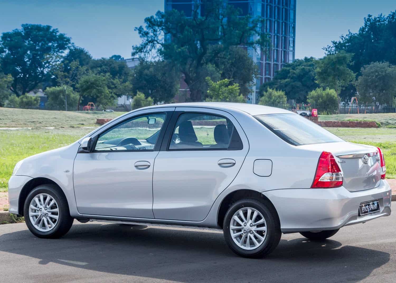 madurai cab booking etios 4+1 seater we can enjoy our travels